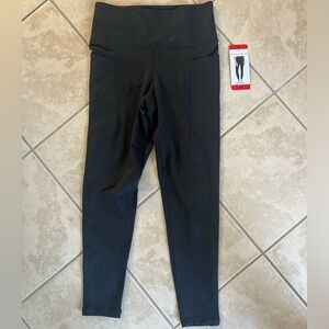 NWT 7/8 Leggings